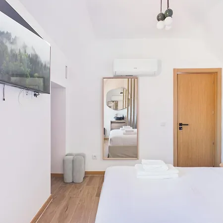 Апартаменты New 2br, 2 En-suites W/ A/c - Principe Real | By Airnest