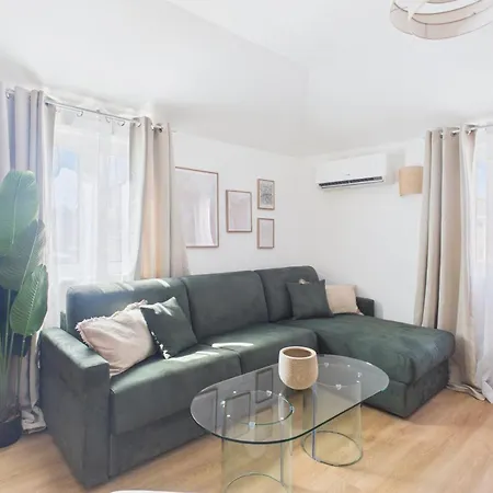 Апартаменты New 2br, 2 En-suites W/ A/c - Principe Real | By Airnest